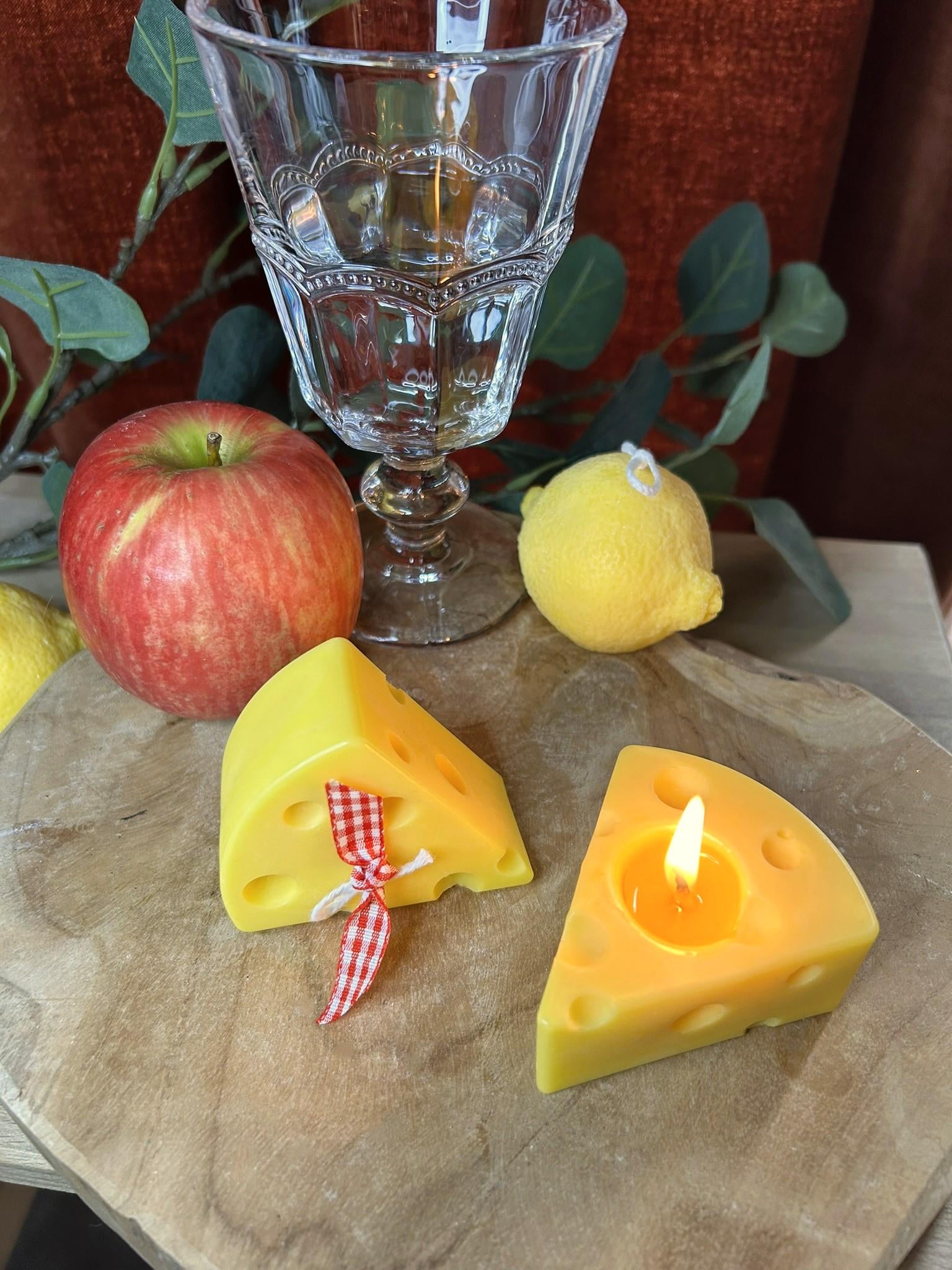 Cheese Candle, Gourmet Candle, Scented Candle, Table Decoration, Decoration Idea, Gift Idea, Original Gift, Kitchen Decoration, Artisanal.