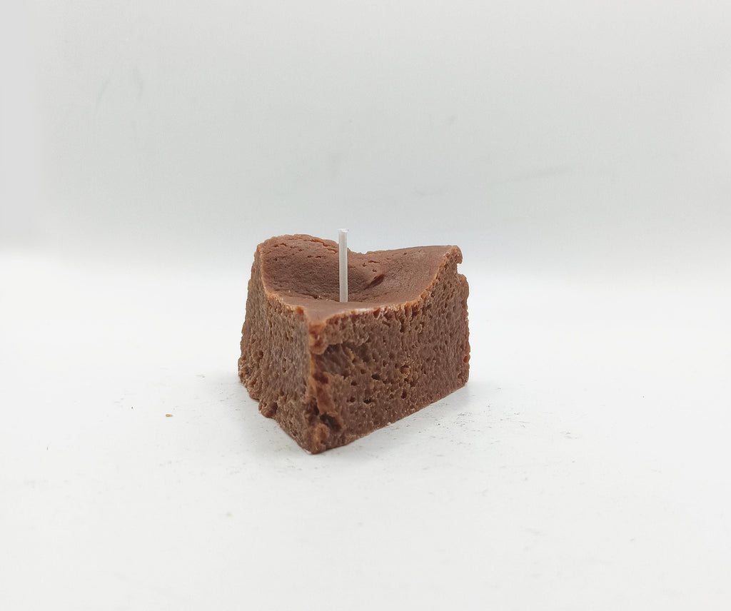 Gourmet Candle in the Shape of a Chocolate Cake