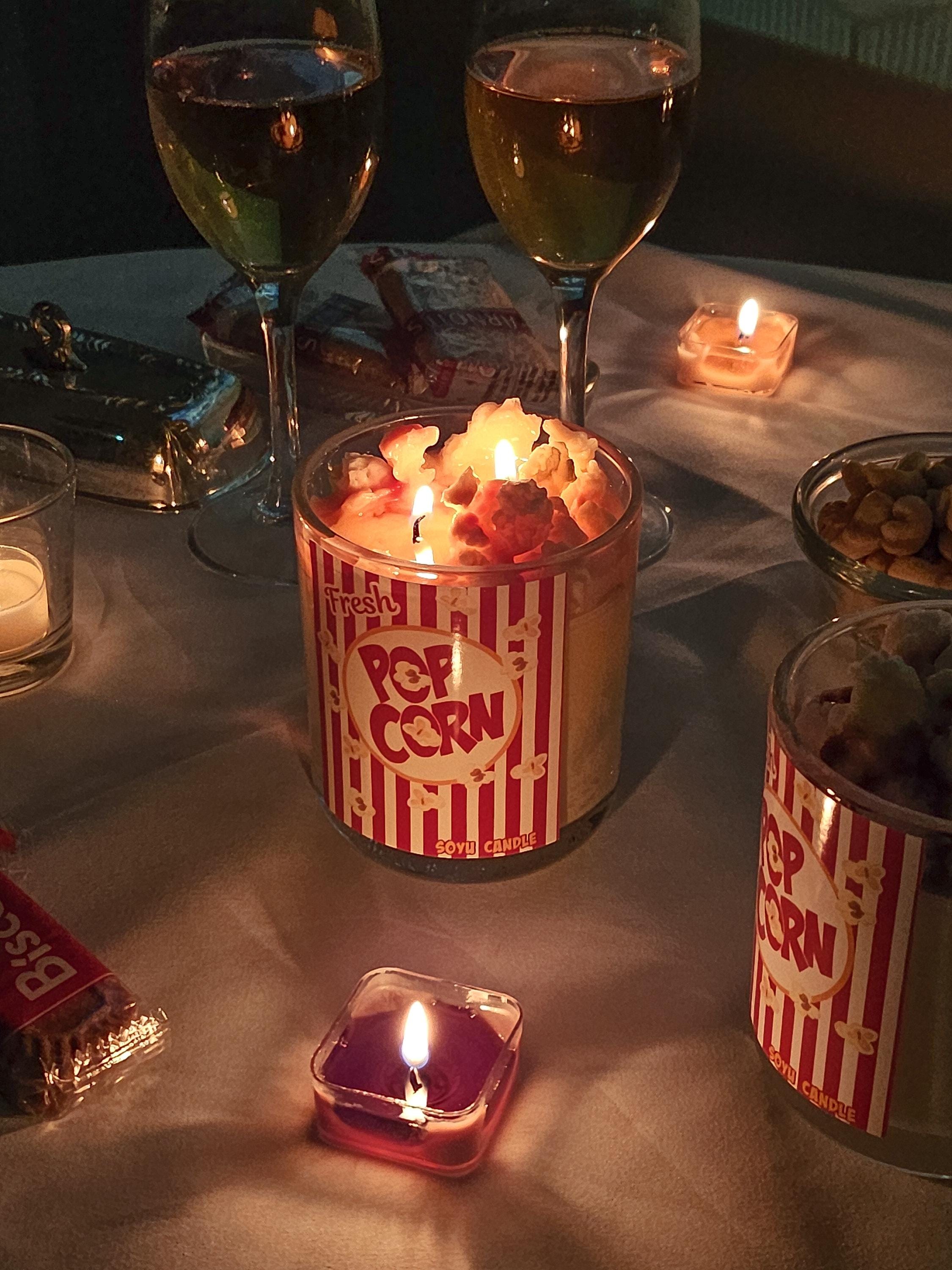Popcorn Candle – Caramel Vanilla Scented Soy Wax Buttery Food Shaped Candle Romantic Mood Cozy Winter Fall Gift for Movie Nights Home Decor